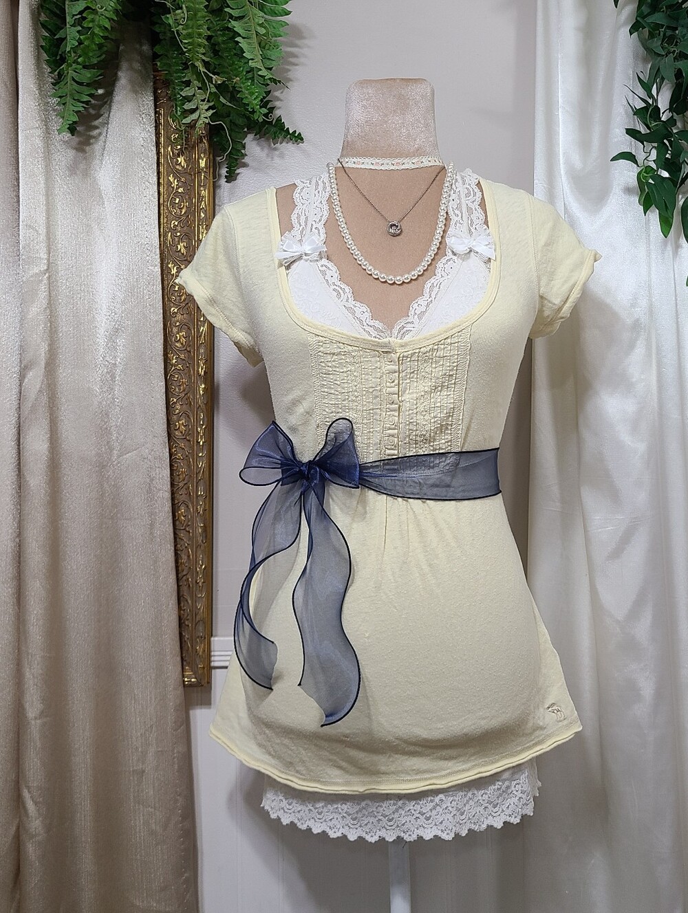 ♡ Y2K ♡ Abercrombie And Fitch Butter Yellow Babydoll Henley Waist Tie Top